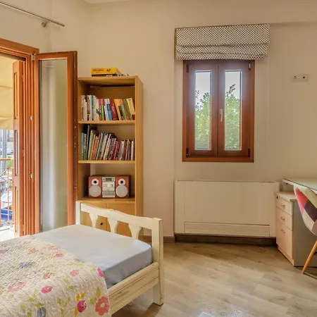 Solthira 3br Haven In 5' To 別荘